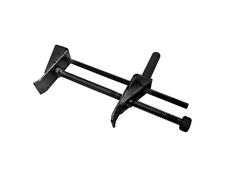 TIME SAVING PORTABLETIRE SPREADER 