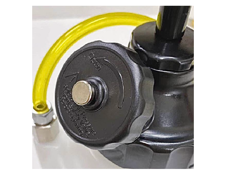 MANUAL BRAKE FLUID BLEEDER KIT W / HOOK
