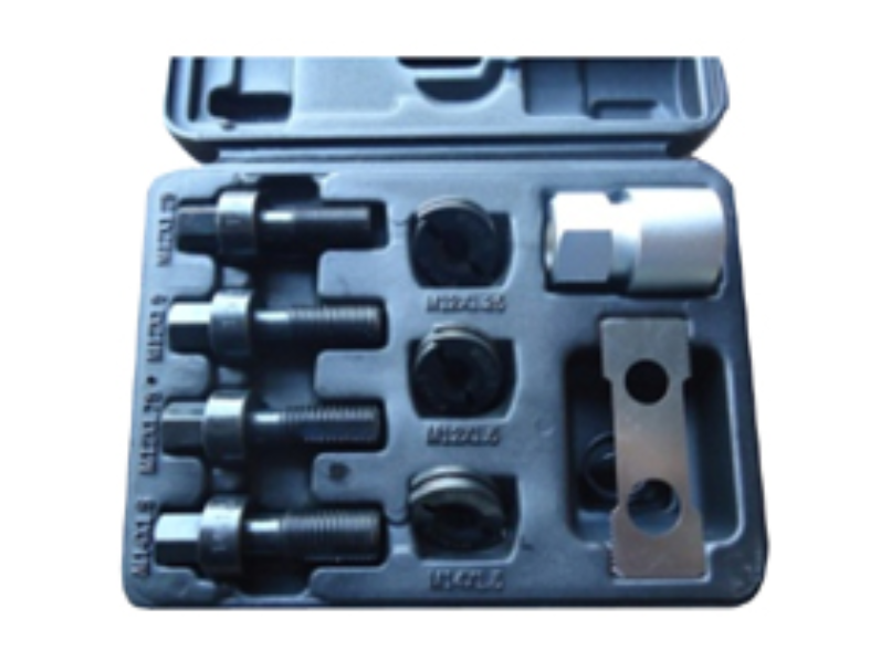 WHEEL STUD MASTER RE-THREAD KIT