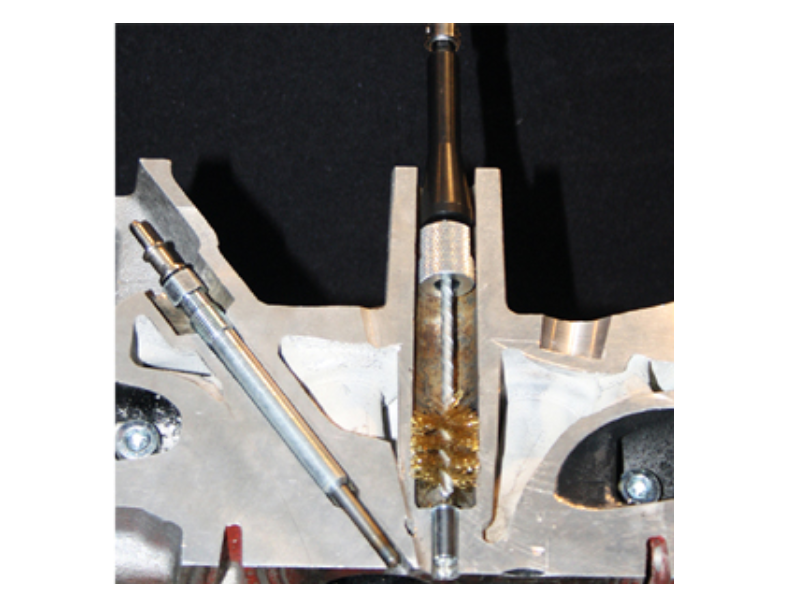 INJECTOR SHAFT CLEANING SET 